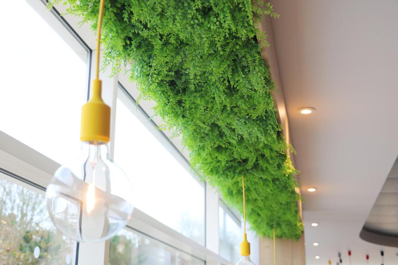 Holiday Inn Express, Chester Racecourse By Ihg Exterior photo