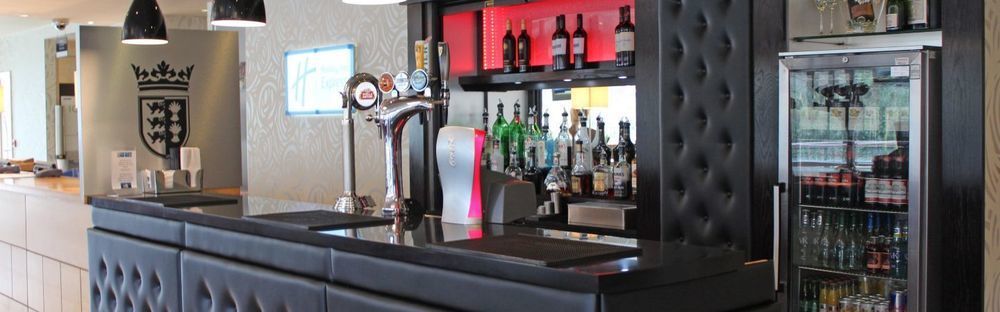 Holiday Inn Express, Chester Racecourse By Ihg Exterior photo
