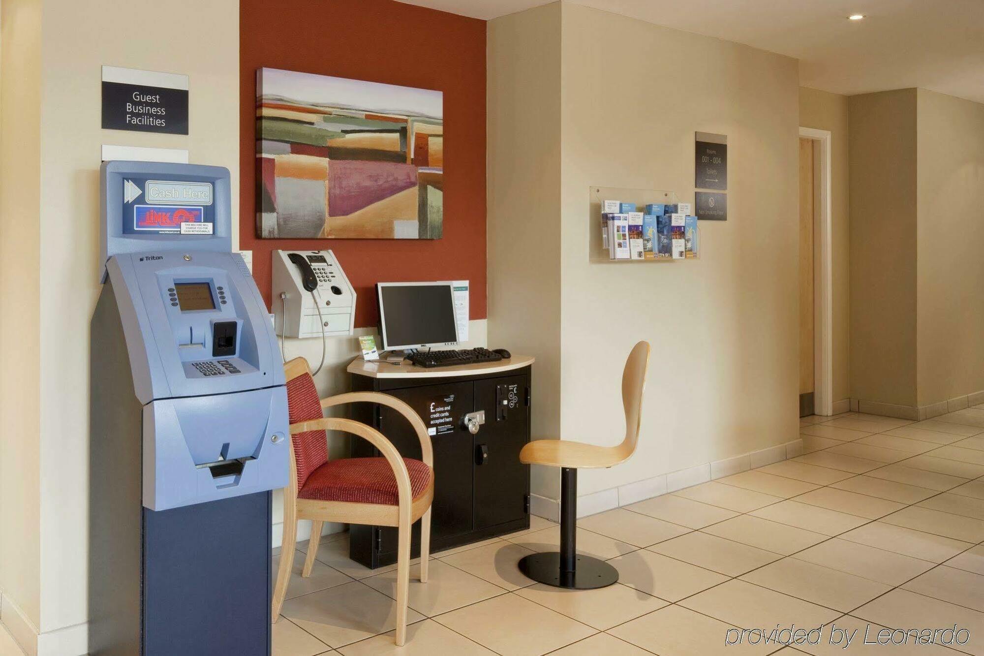 Holiday Inn Express, Chester Racecourse By Ihg Exterior photo